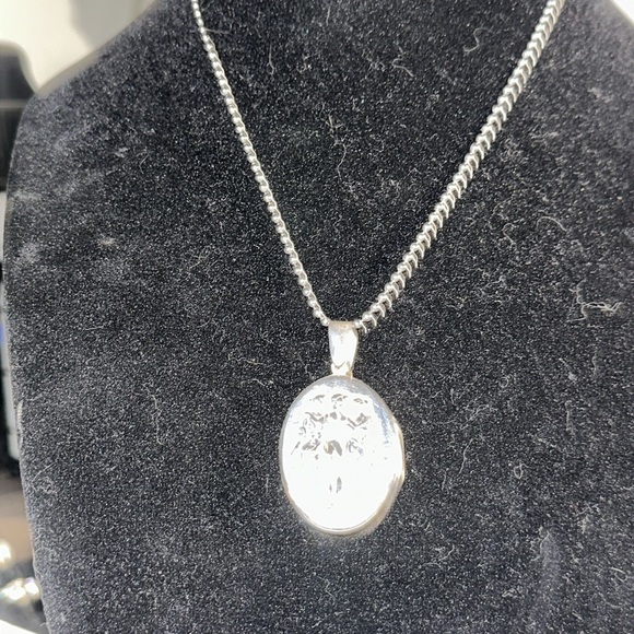 Shannon Len Necklace - Picture 3 of 10